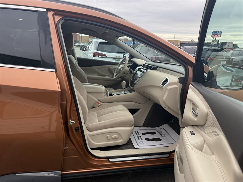 2016 Nissan Murano SV - Photo 11 - Roy, UT 84067