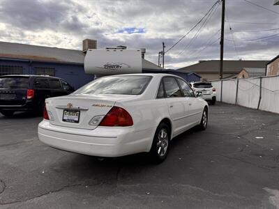 2000 Toyota Avalon XL   - Photo 5 - Roy, UT 84067