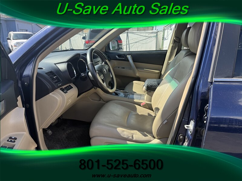 2012 Toyota Highlander - Photo 8 - Roy, UT 84067