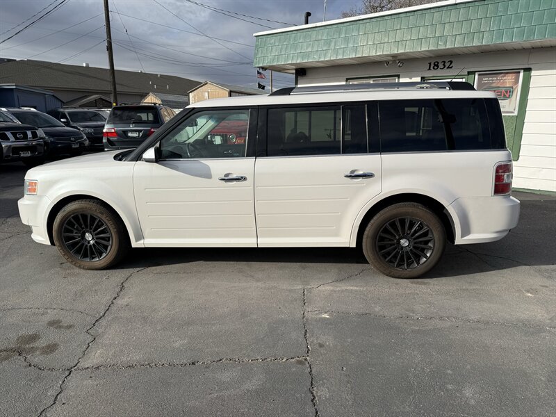 2009 Ford Flex SEL - Photo 4 - Roy, UT 84067
