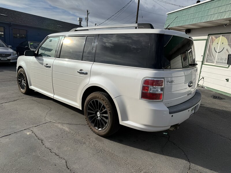 2009 Ford Flex SEL - Photo 5 - Roy, UT 84067