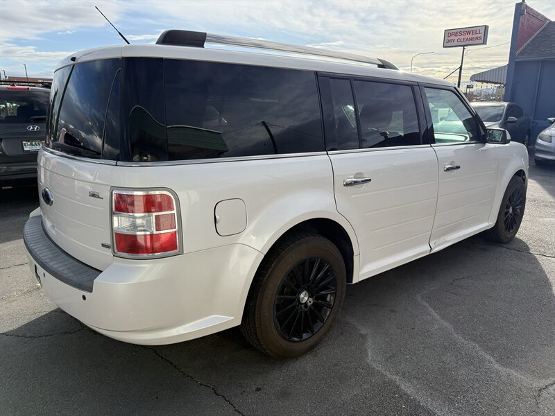 2009 Ford Flex SEL - Photo 7 - Roy, UT 84067