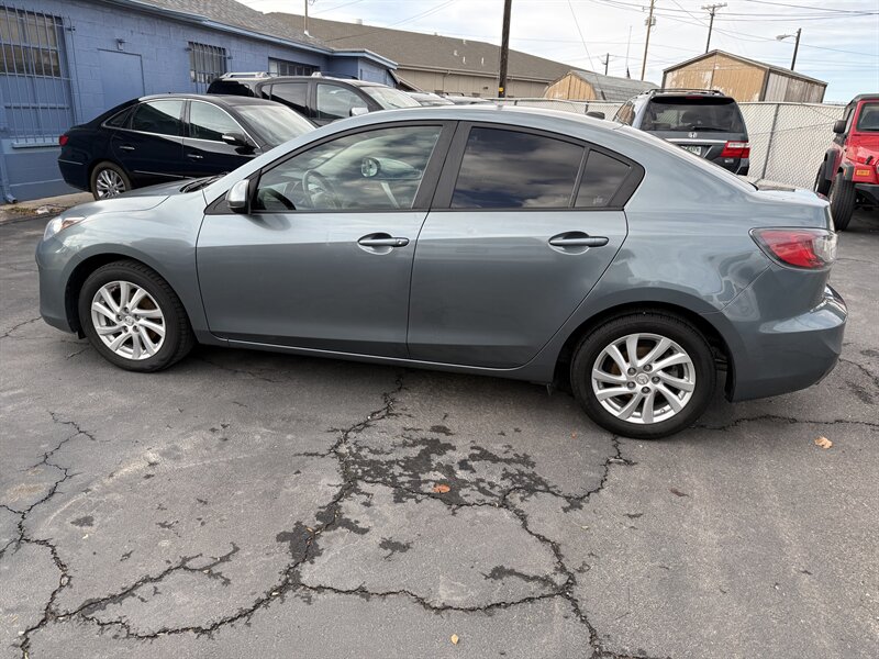 2012 Mazda Mazda3 i Grand Touring - Photo 6 - Roy, UT 84067