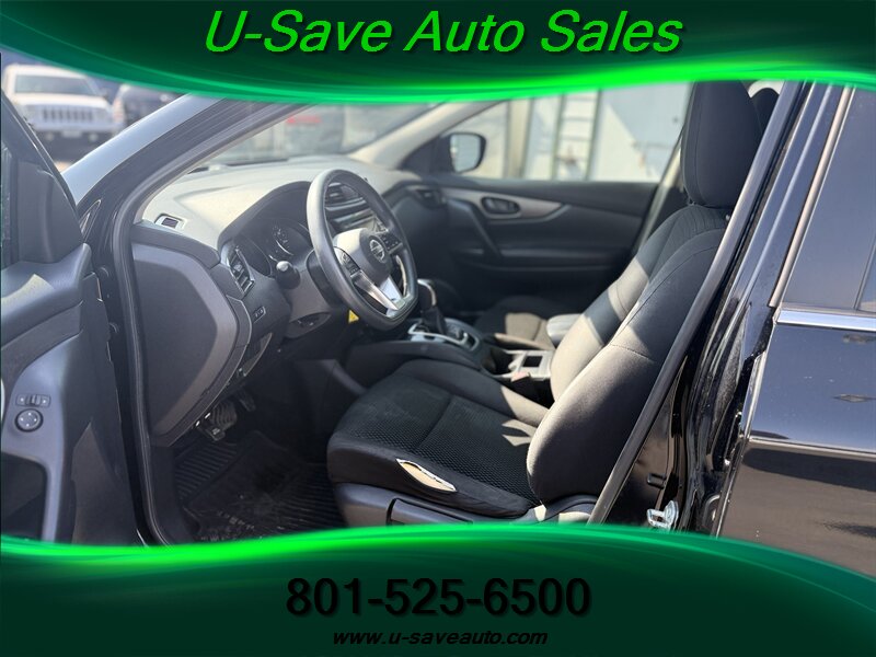2017 Nissan Rogue Sport S - Photo 11 - Roy, UT 84067