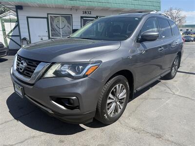 2018 Nissan Pathfinder SV   - Photo 3 - Roy, UT 84067
