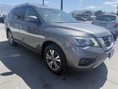 2018 Nissan Pathfinder SV   - Photo 2 - Roy, UT 84067