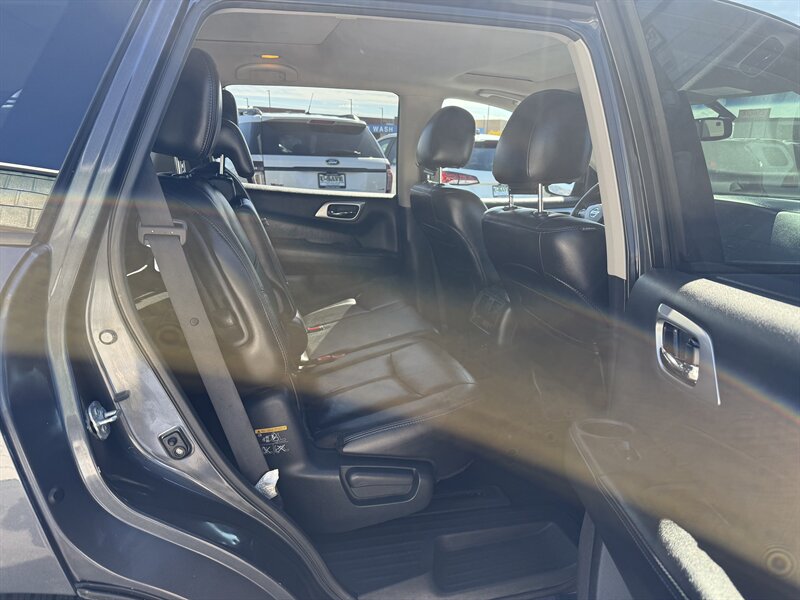 2013 Nissan Pathfinder SL   - Photo 10 - Roy, UT 84067