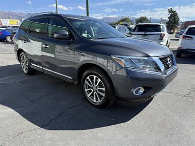 2013 Nissan Pathfinder SL   - Photo 2 - Roy, UT 84067