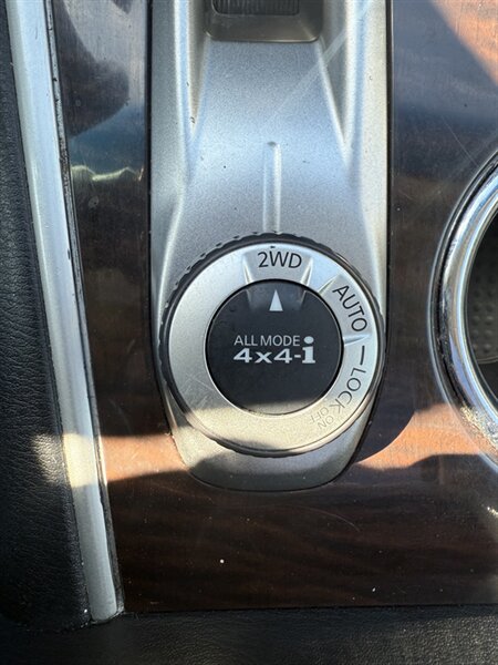 2013 Nissan Pathfinder SL   - Photo 12 - Roy, UT 84067