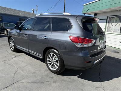 2013 Nissan Pathfinder SL   - Photo 5 - Roy, UT 84067