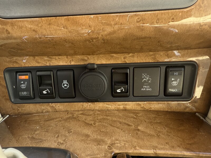 2012 INFINITI QX56   - Photo 19 - Roy, UT 84067