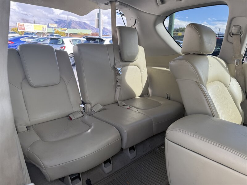 2012 INFINITI QX56   - Photo 11 - Roy, UT 84067