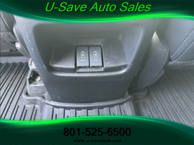 2020 Honda CR-V Touring - Photo 11 - Roy, UT 84067