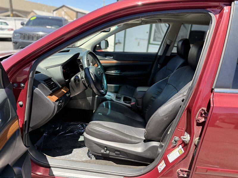 2014 Subaru Outback 2.5i Limited - Photo 32 - Roy, UT 84067