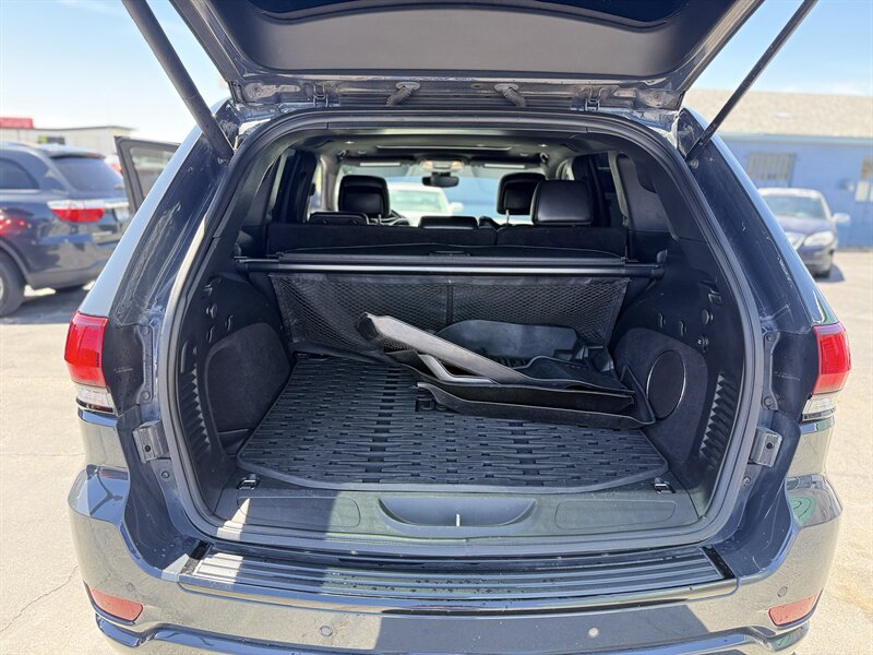2018 Jeep Grand Cherokee Laredo - Photo 16 - Roy, UT 84067
