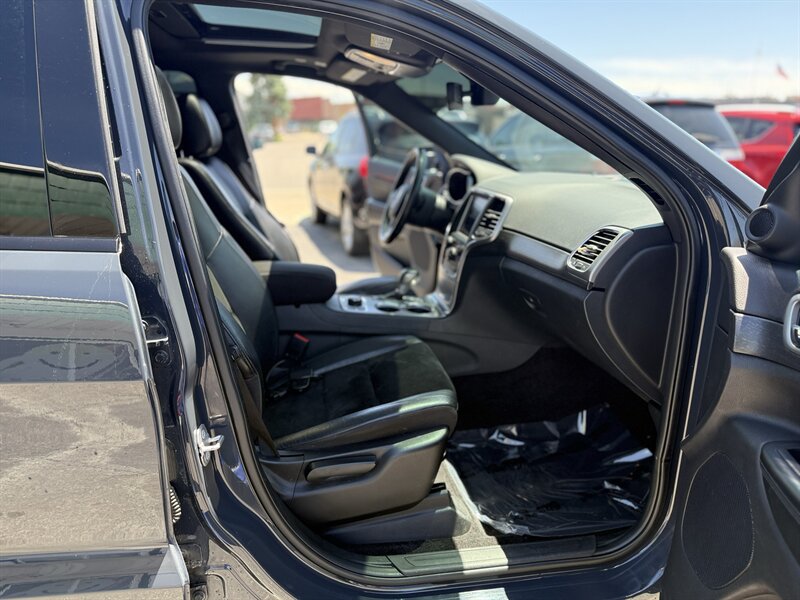 2018 Jeep Grand Cherokee Laredo - Photo 14 - Roy, UT 84067