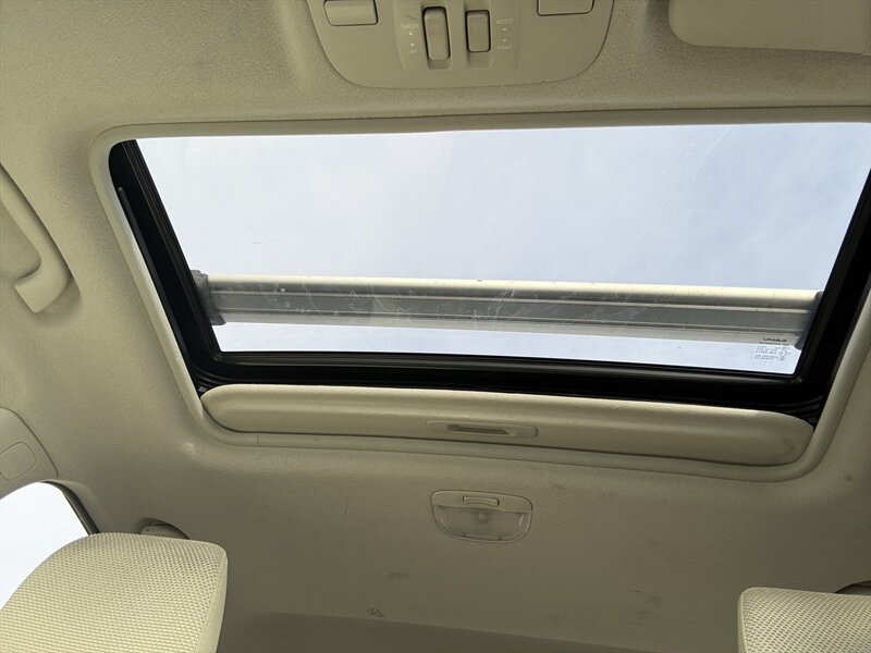 2014 Subaru XV Crosstrek 2.0i Premium - Photo 14 - Roy, UT 84067