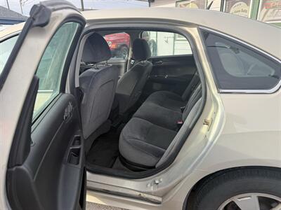 2009 Chevrolet Impala LT - Photo 10 - Roy, UT 84067