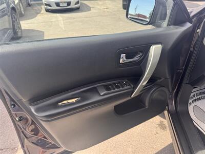 2011 Nissan Rogue SL   - Photo 8 - Roy, UT 84067