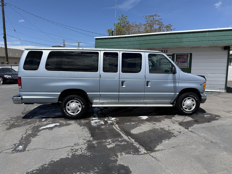 2000 Ford E-350 XLT SD - Photo 4 - Roy, UT 84067