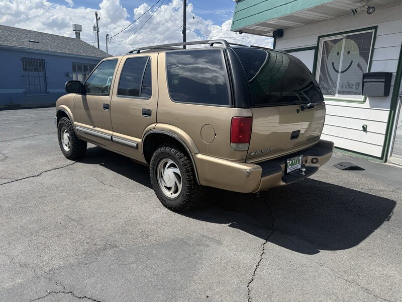 2000 Chevrolet Blazer LT - Photo 6 - Roy, UT 84067