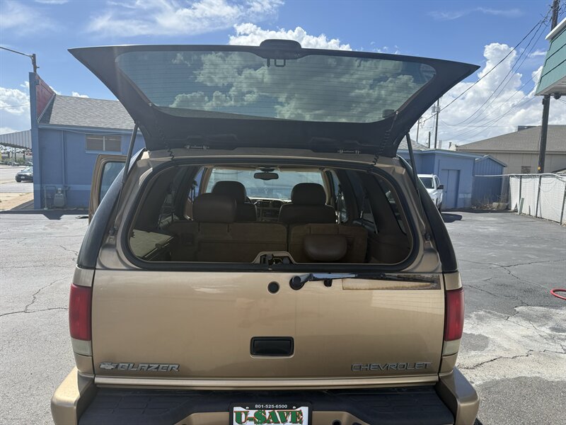 2000 Chevrolet Blazer LT - Photo 9 - Roy, UT 84067