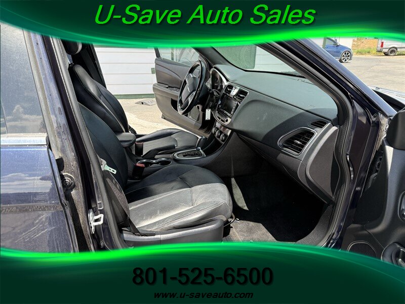 2012 Chrysler 200 Limited - Photo 25 - Roy, UT 84067