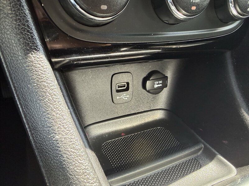 2012 Chrysler 200 Limited - Photo 23 - Roy, UT 84067