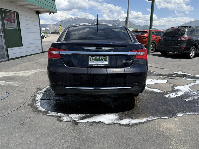2012 Chrysler 200 Limited - Photo 5 - Roy, UT 84067