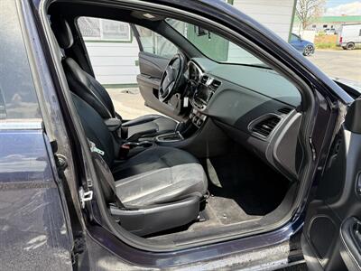 2012 Chrysler 200 Limited - Photo 25 - Roy, UT 84067
