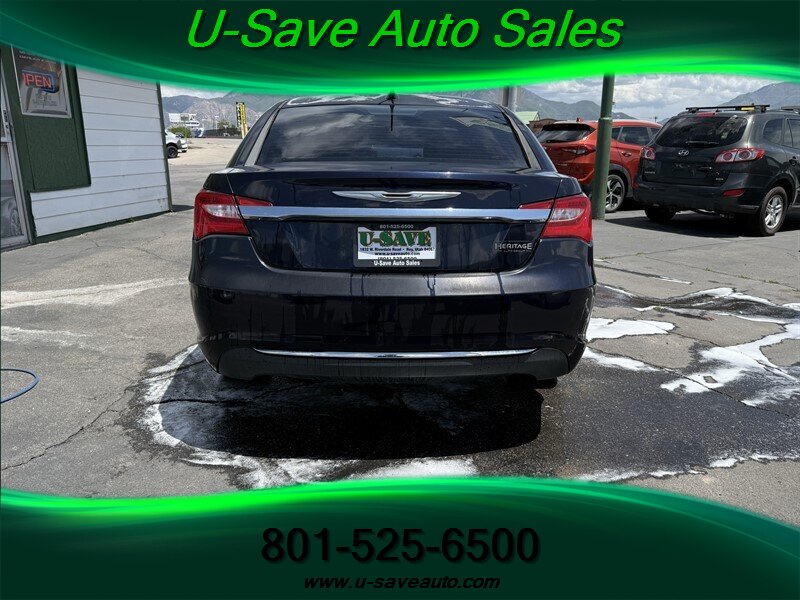 2012 Chrysler 200 Limited - Photo 5 - Roy, UT 84067