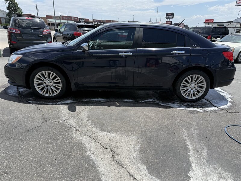 2012 Chrysler 200 Limited - Photo 7 - Roy, UT 84067