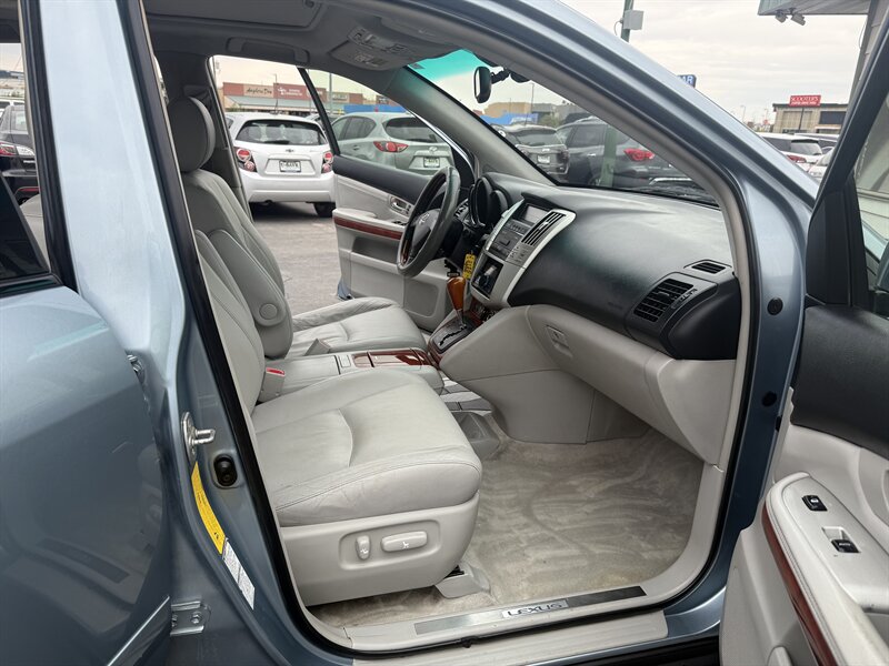 2004 Lexus RX 330   - Photo 15 - Roy, UT 84067