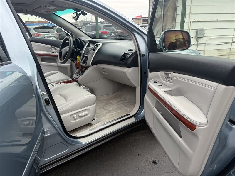 2004 Lexus RX 330   - Photo 16 - Roy, UT 84067