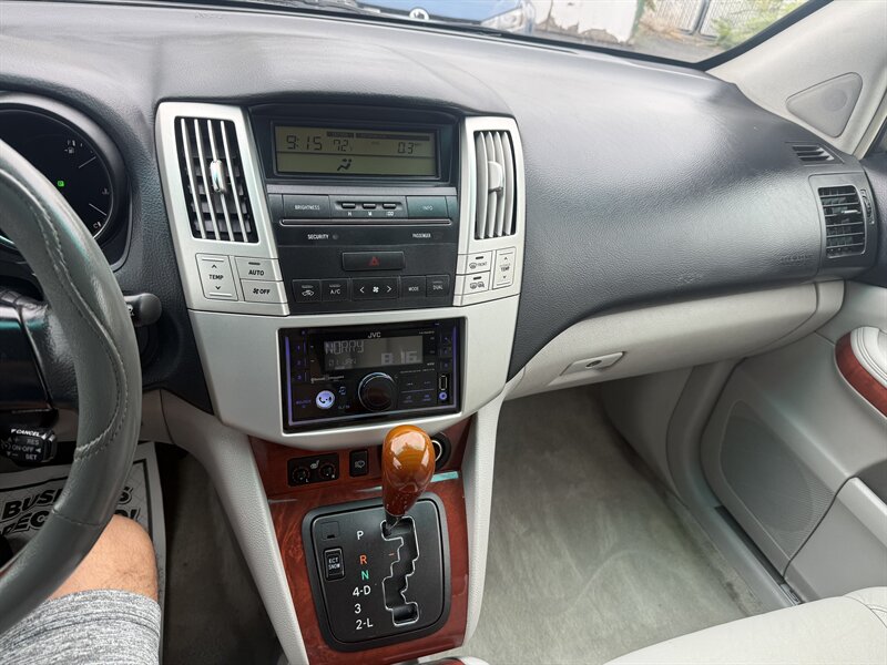 2004 Lexus RX 330   - Photo 21 - Roy, UT 84067