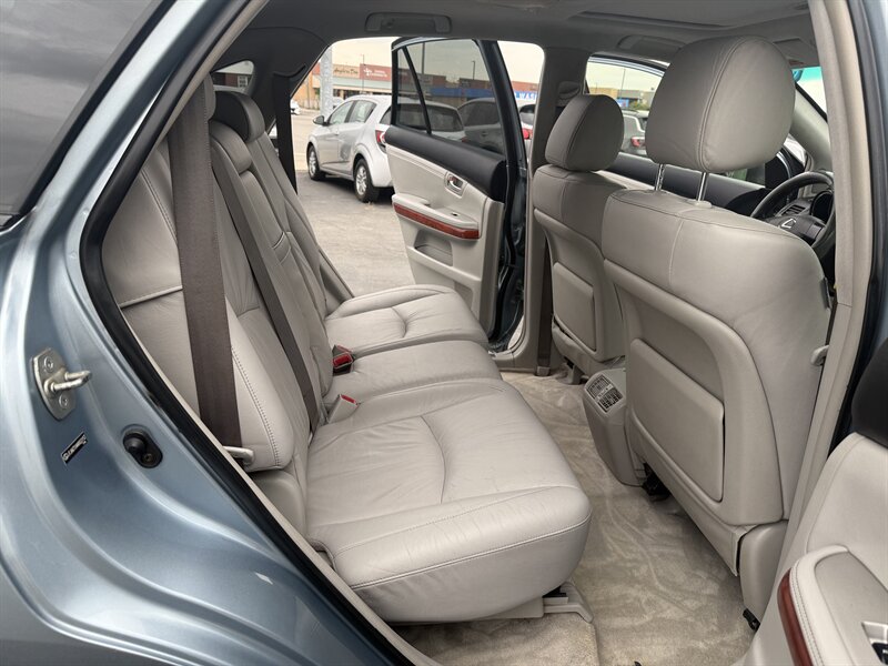 2004 Lexus RX 330   - Photo 14 - Roy, UT 84067