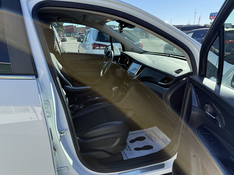 2017 Buick Encore Preferred II - Photo 9 - Roy, UT 84067