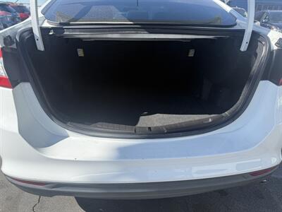 2014 Ford Fusion S   - Photo 11 - Roy, UT 84067