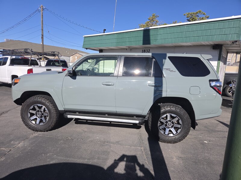 2023 Toyota 4Runner TRD Off-Road - Photo 3 - Roy, UT 84067