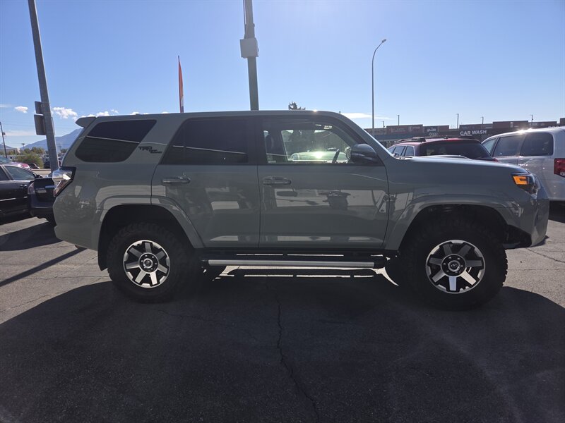 2023 Toyota 4Runner TRD Off-Road - Photo 7 - Roy, UT 84067