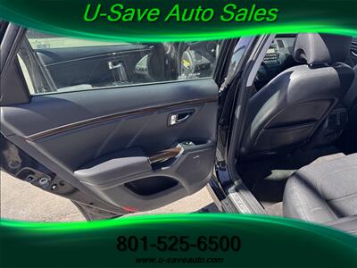 2011 Hyundai Azera Limited - Photo 9 - Roy, UT 84067
