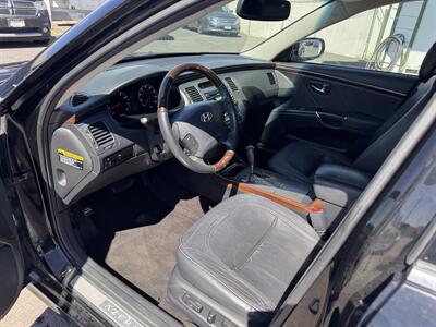 2011 Hyundai Azera Limited   - Photo 6 - Roy, UT 84067
