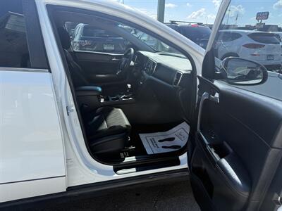 2019 Kia Sportage LX   - Photo 9 - Roy, UT 84067