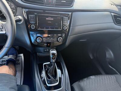 2018 Nissan Rogue SV   - Photo 12 - Roy, UT 84067