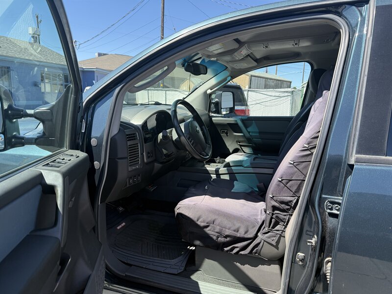 2005 Nissan Titan SE - Photo 10 - Roy, UT 84067