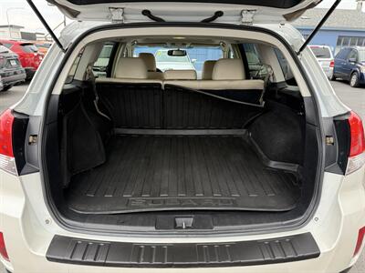 2014 Subaru Outback 2.5i Limited   - Photo 9 - Roy, UT 84067