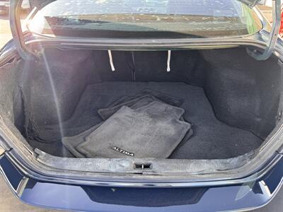 2007 Nissan Altima 3.5 SL   - Photo 10 - Roy, UT 84067