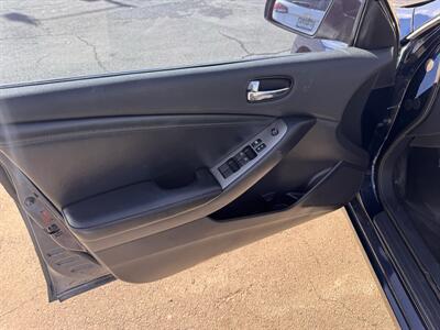 2007 Nissan Altima 3.5 SL   - Photo 5 - Roy, UT 84067