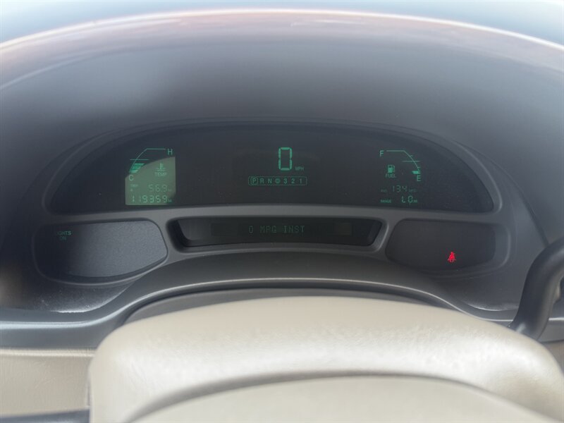 2005 Cadillac DeVille - Photo 8 - Roy, UT 84067