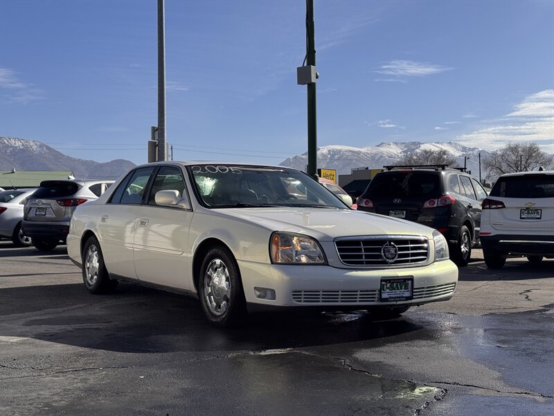 2005 Cadillac DeVille - Photo 2 - Roy, UT 84067